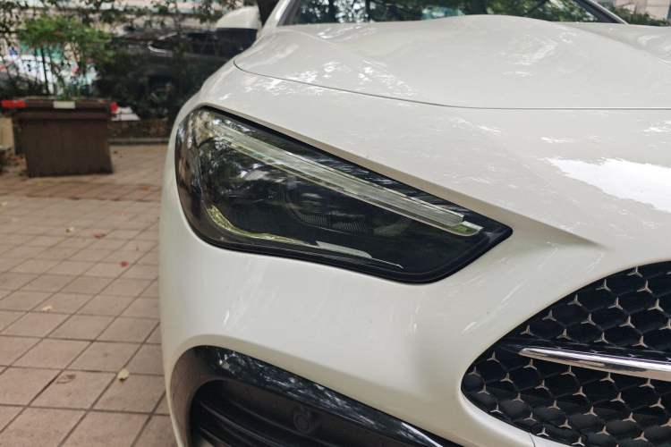 Used Mercedes-Benz CLE 2024 CLE 260 Coupe Right Front Headlight