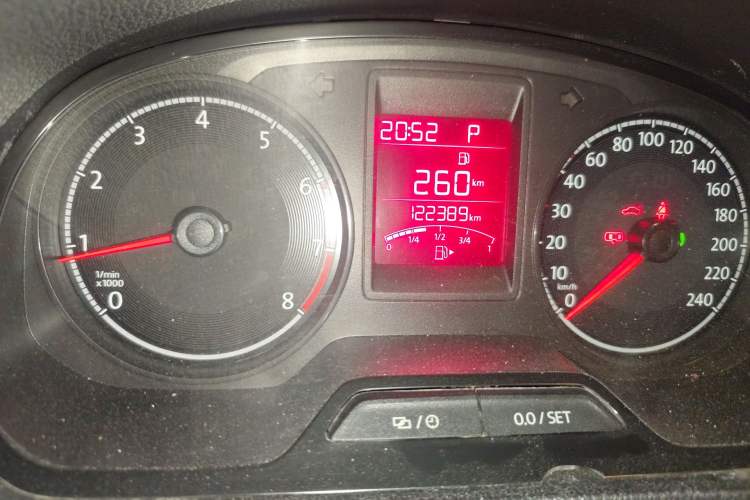 Used Volkswagen Jetta 2017 1.5L Automatic Comfort Model Odometer Close Up