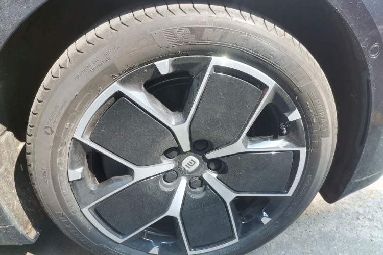 Used Xiaomi Auto SU7 2024 Rear-Drive Long-Range Intelligent Driving Version