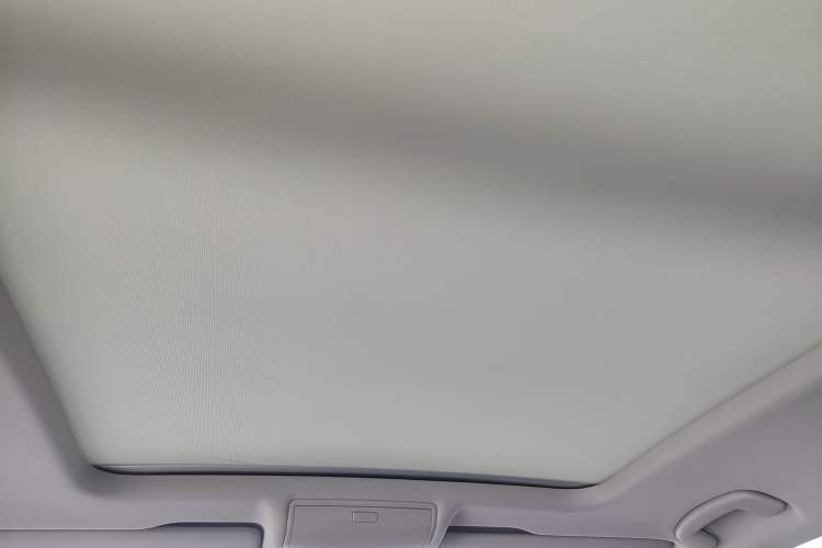 Used Volkswagen Tiguan L 2023 Restyled 330TSI Automatic Two-Wheel Drive R-Line Flagship Edition Headliner