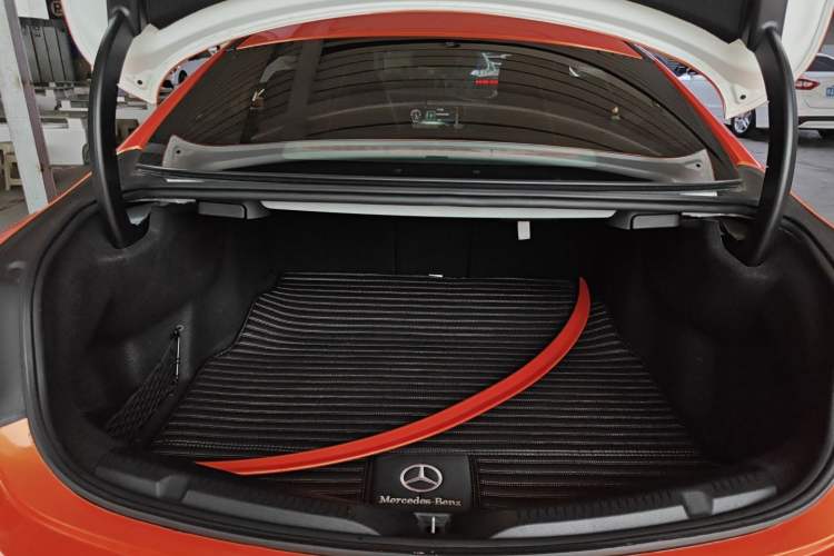 Used Mercedes-Benz E-Class 2017 E 200 Coupe Trunk