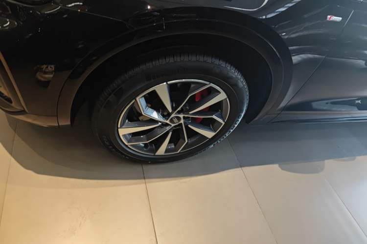 Used Audi Q5L 2024 40 TFSI Luxury Dynamic Edition
