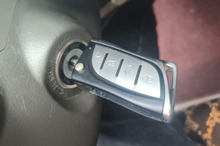 Used Toyota Camry 2013 200G Classic Luxury Edition
