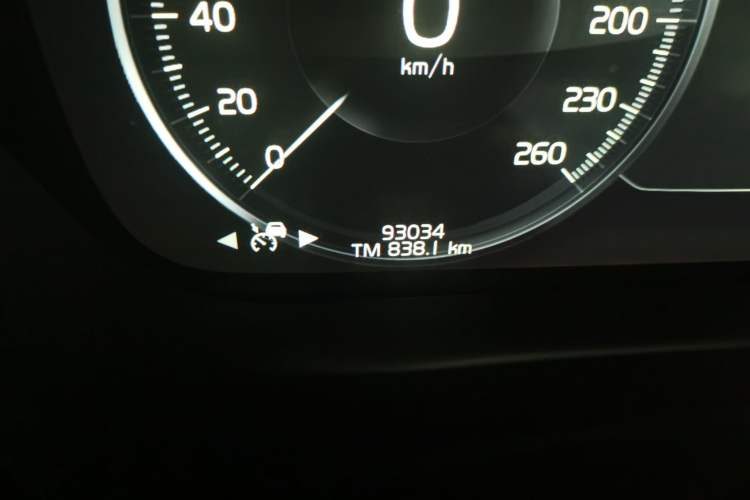 Used Volvo XC60 2018 T5 4x4 Zhiya Luxury Edition Odometer Close Up