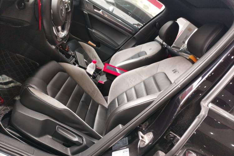 Used Volkswagen Golf 2018 280TSI Automatic R-Line Model
