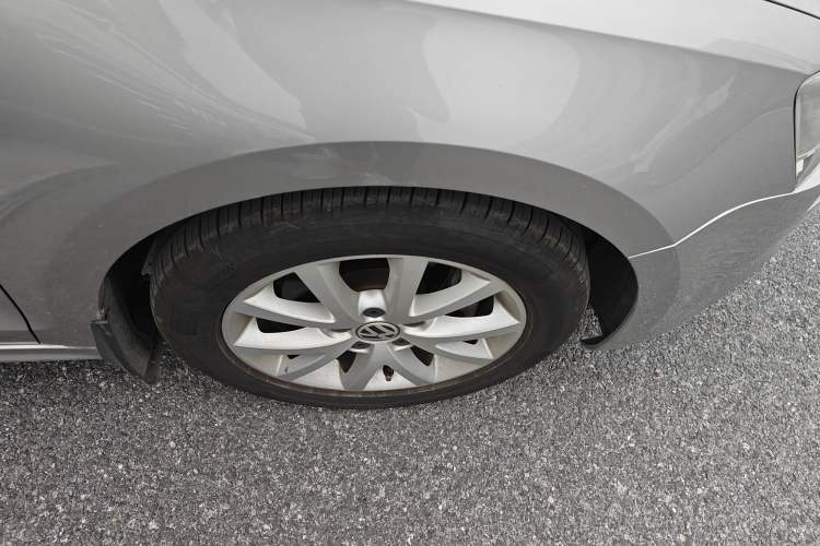 Used Volkswagen Sagitar 2012 1.4TSI Manual Luxury Model