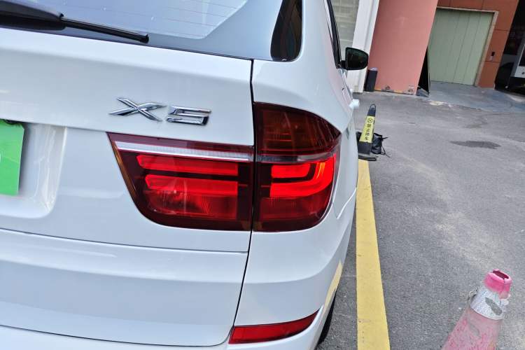 Used BMW X5 2011 xDrive35i Leading Model Right Rear Taillight