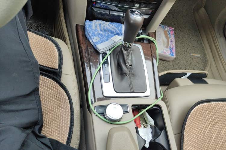 Used Mercedes-Benz E-Class 2010 E 260 L CGI Elegant Model Gear Lever