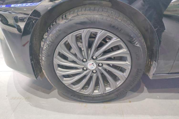 Used Buick LaCrosse 2025 28T Platinum Edition