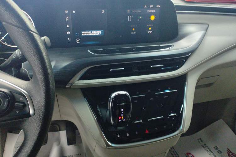 Used Buick GL8 2022 ES Landtrek 653T Comfort Edition