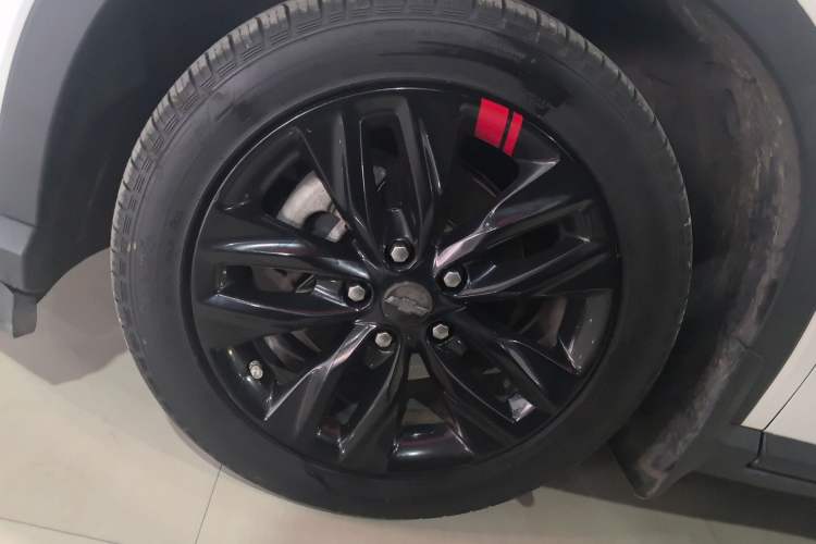 Used Chevrolet Orlando 2018 Redline 530T Automatic Zhaoxiang Edition (5+2 Seating) – China V Standard Exterior 1
