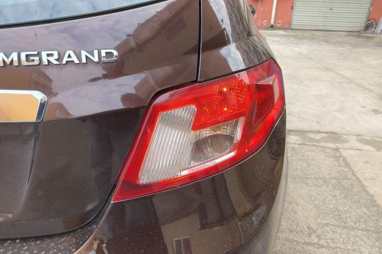 Used Geely Auto Classic Emgrand 2013 Hatchback 1.5L Manual Luxury Model
