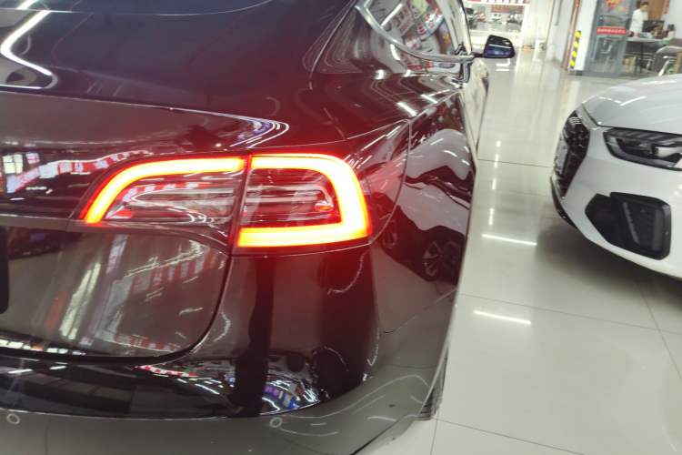 Used Tesla Model 3 2022 Rear-Wheel-Drive Version
