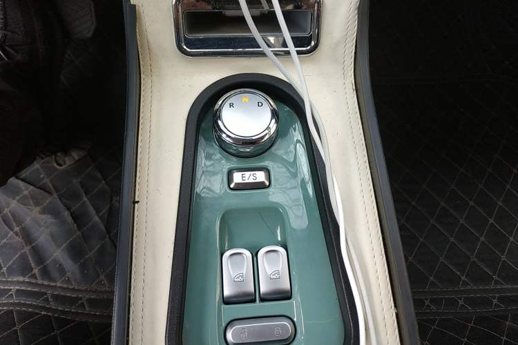 Used CHANGAN NEVO Lumin 2023 205km Xiangqin Version Gear Lever