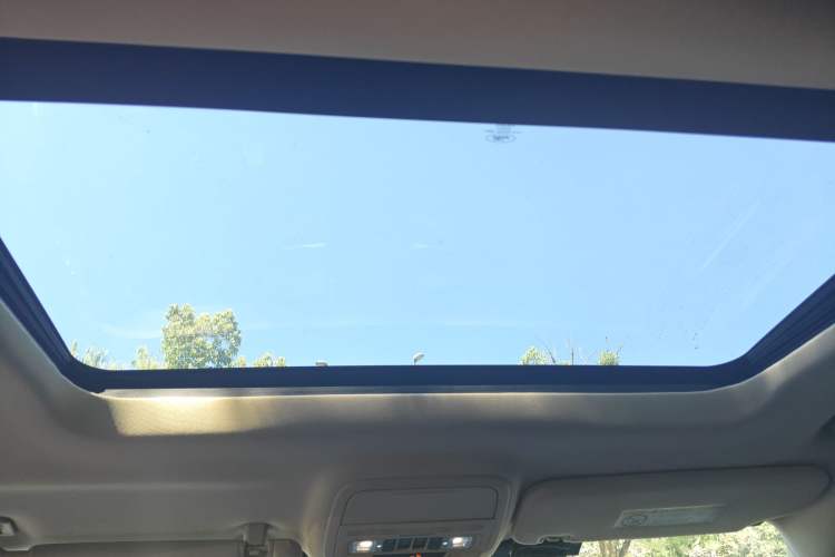 Used Ford Explorer 2020 EcoBoost 285 Rear-Drive Trend Edition 6 Seats Headliner