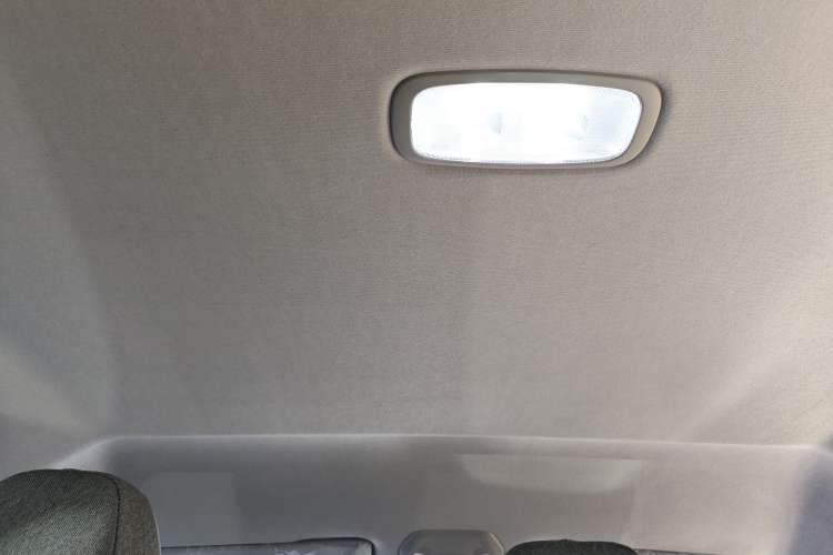 Used Iveco Fidato 2023 C30 Passenger Van 2.0T 110kW Automatic Xingtu Version Low Roof
