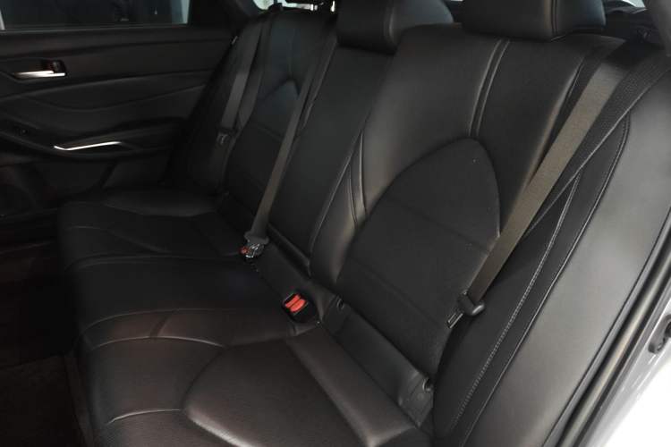 Used Toyota Avalon 2023 2.5L Luxury Edition Left Rear Seat