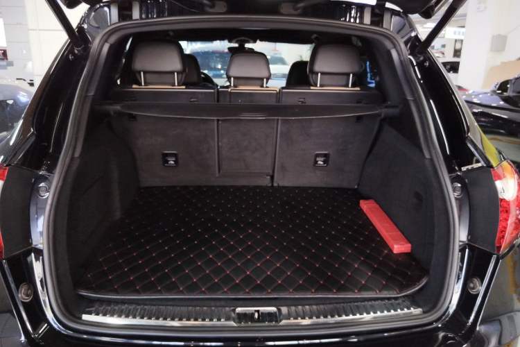 Used Porsche Cayenne 2014 Cayenne Platinum Edition 3.0T Trunk