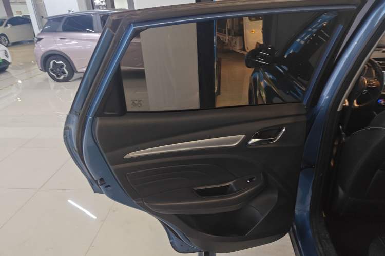 Used Roewe RX3 2018 1.6L CVT Internet Smart Edition
