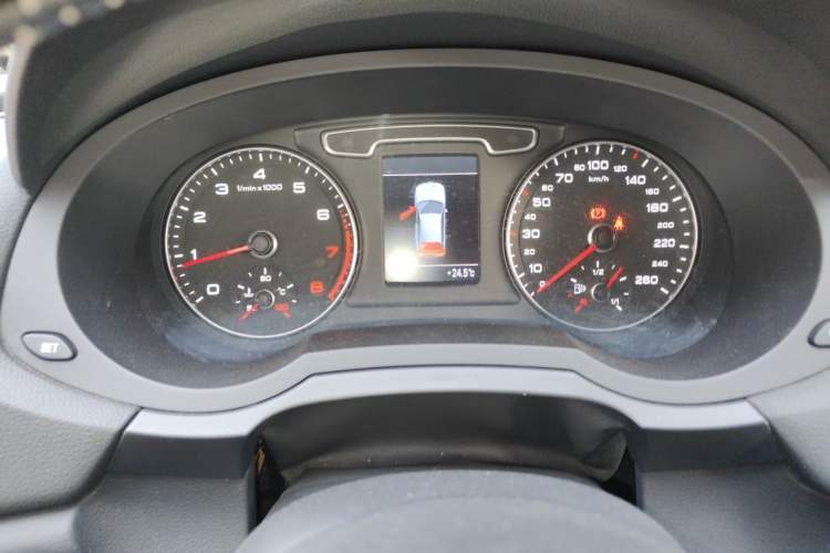 Used Audi Q3 2013 40 TFSI quattro Luxury Model
