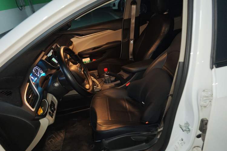 Used Buick GT 2015 15N Automatic Elite Version Left Front Seat