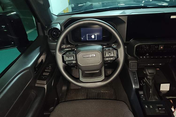 Used Toyota Prado 2025 2.4T Cross-Border BX Edition 5 Seats
