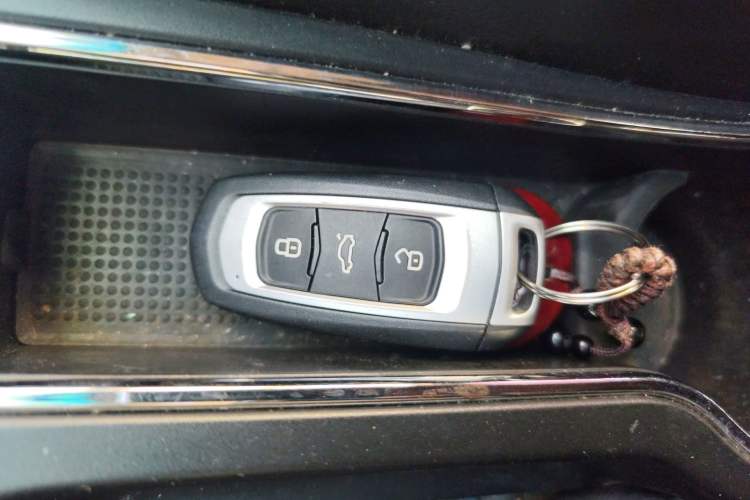 Used Geely Auto Emgrand 2017 Sedan Million Edition 1.5L Manual - Upward Version
