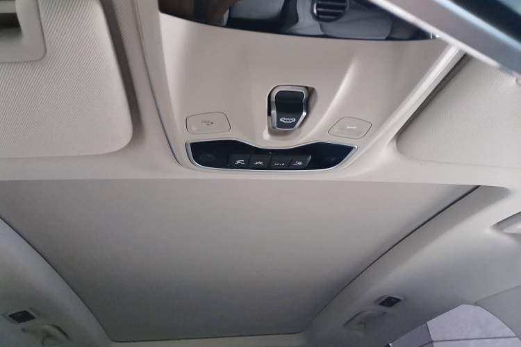 Used Lynk & Co 01 2019 2.0T Two-Wheel Drive Zhaopu Version China VI Standard