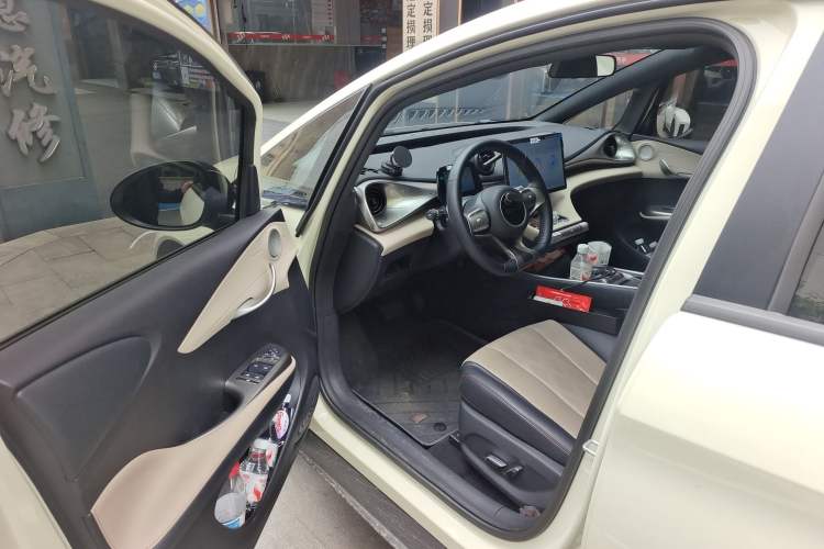 Used BYD Dolphin 2025 420km Free Edition
