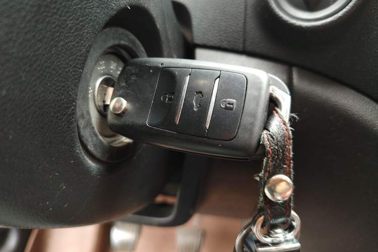 Used CHANGAN CS35 2016 1.6L Manual Luxury Model China IV Standard Vehicle Key