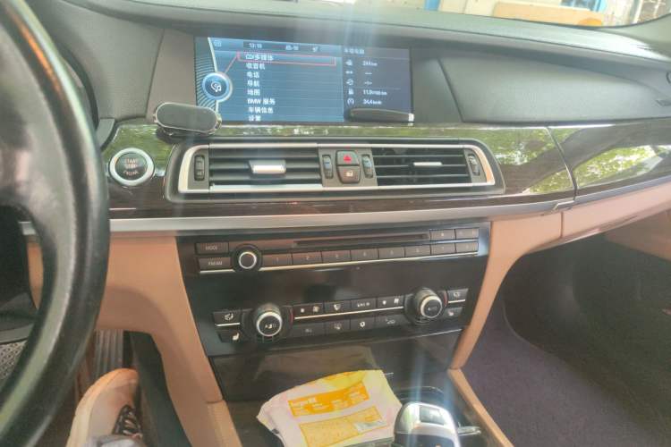 Used BMW 7 Series 2011 730Li Elegant Model
