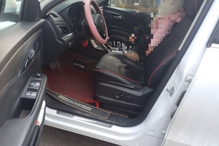 Used BORGWARD BX7 2018 28T Front-Wheel Drive Quality Enjoyment Version 5 Seats China VI Emission Standard
