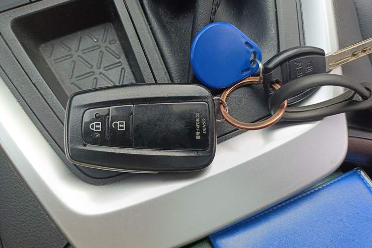 Used Toyota RAV4 2021 2.0L CVT Two-Wheel Drive Fashion PLUS Edition
