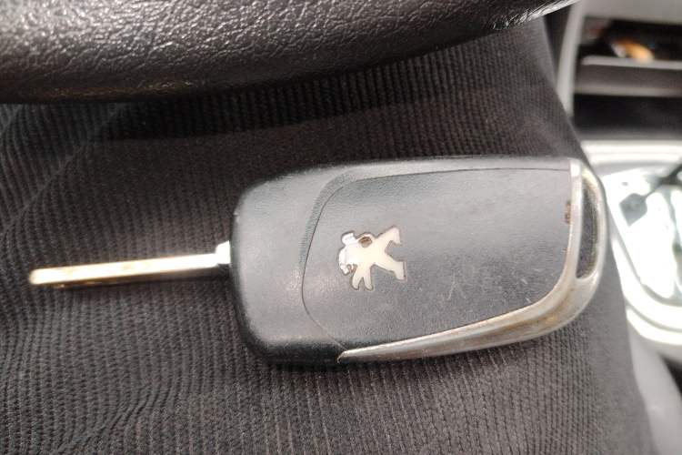 Used Peugeot 307 2009 Hatchback 1.6L Automatic Elite Edition Vehicle Key
