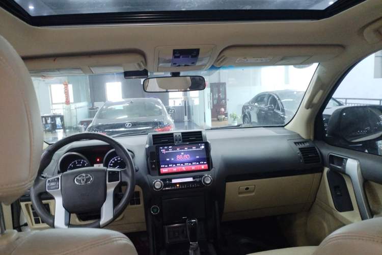 Used Toyota Prado 2017 4000 TXL Dual Airbags Side-Mounted – Middle East Version