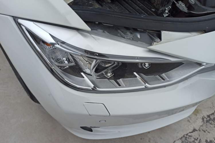 Used BMW 3 Series 2013 320Li Fashion Model
