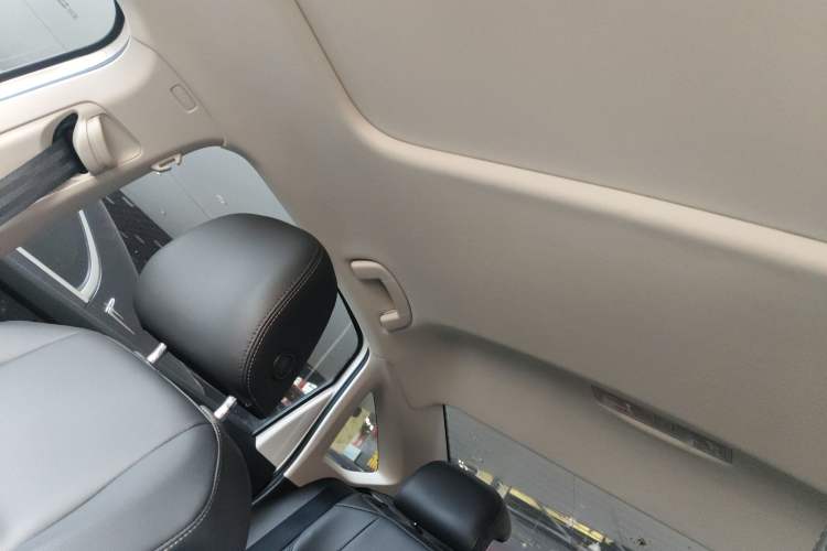 Used Volkswagen Lavida 2021 1.5L Automatic Comfort Edition Headliner