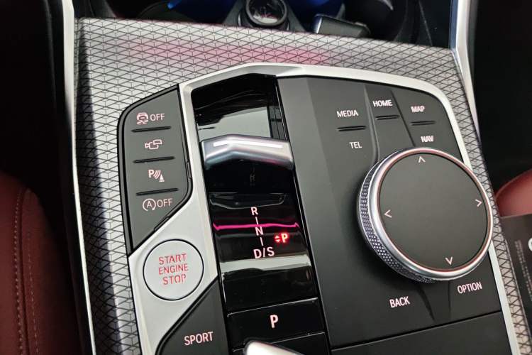 Used BMW 3 Series 2025 330Li M Sport Shadowline Package Gear Lever