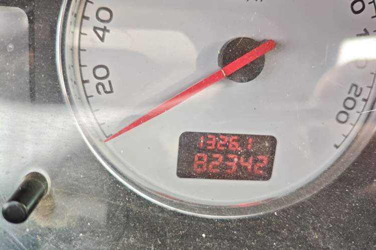 Used Peugeot 307 2013 1.6L Manual CROSS
