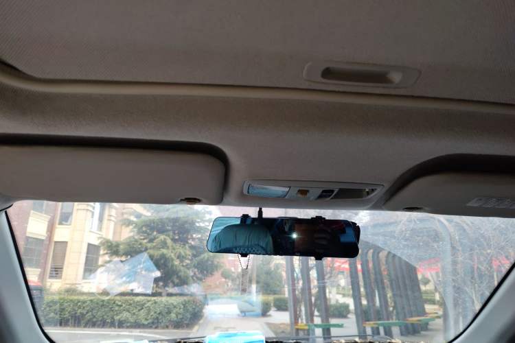 Used Soueast V5 Lingzhi 2012 1.5L Manual Luxury Version Headliner