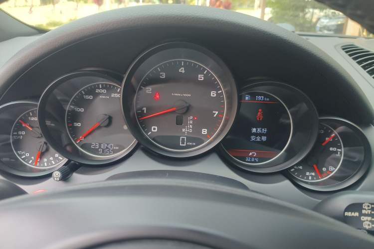 Used Porsche Cayenne 2014 Cayenne Platinum Edition 3.0T Instrument Cluster