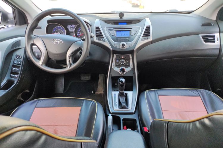 Used Hyundai Elantra (5th Generation / Langdong) 2015 1.6L Automatic Fashion Model
