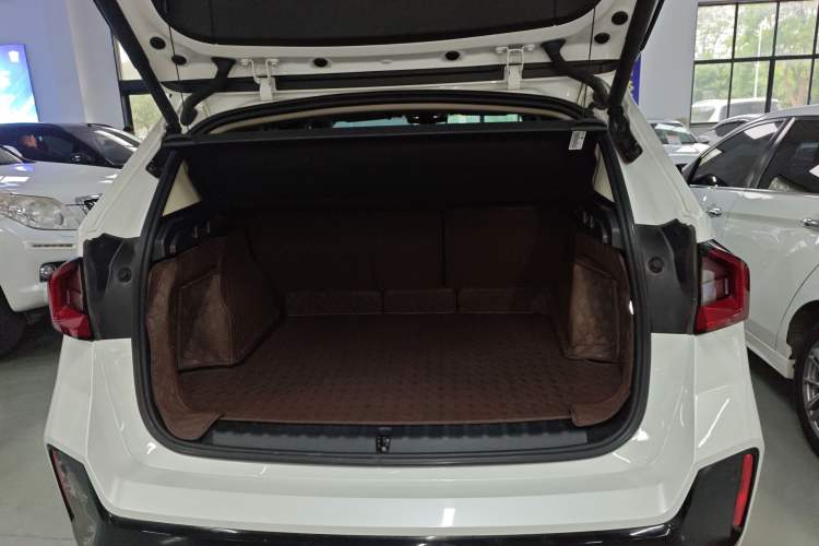 Used BMW X1 2023 sDrive25Li M Sport Package Trunk