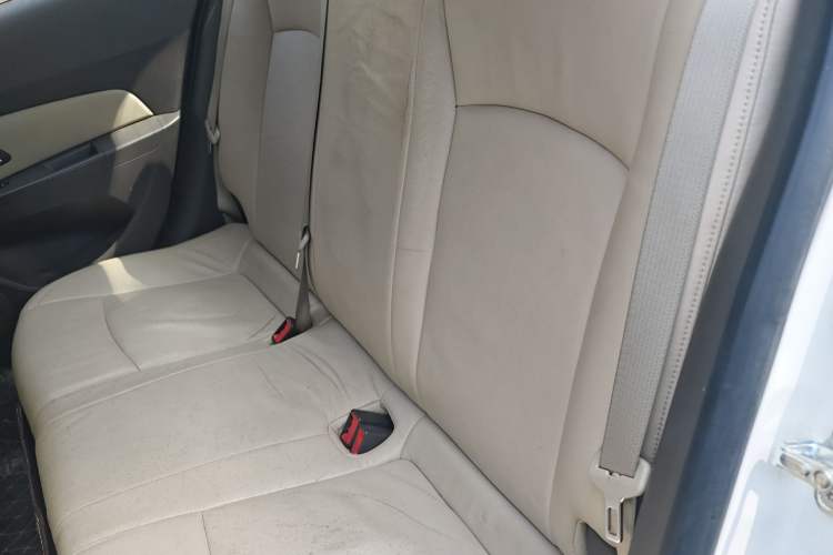 Used Chevrolet Cruze 2015 1.5L Classic SL MT
