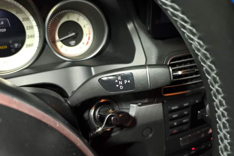 Used Mercedes-Benz E-Class 2014 E 200 Coupe Gear Lever