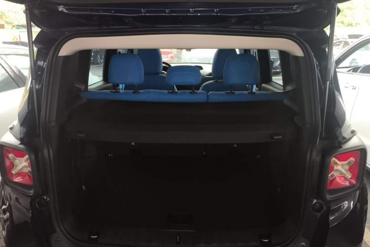 Used Jeep Renegade 2018 Connected Large Screen Version 180T Automatic High-Energy Edition