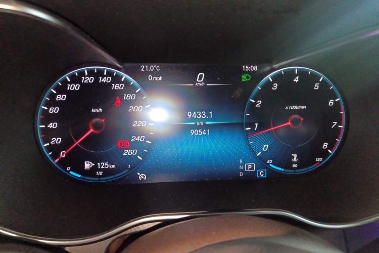 Used Mercedes-Benz GLC 2022 Facelift GLC 260 L 4MATIC Luxury Edition Instrument Cluster