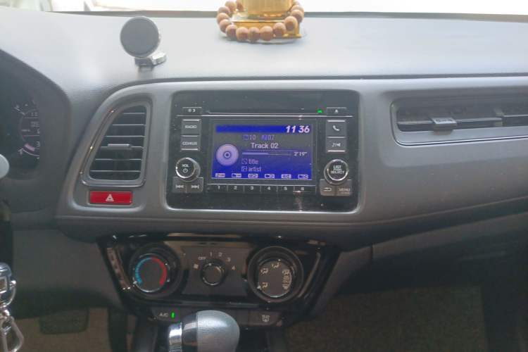 Used Honda Vezel 2015 1.5L CVT two-wheel drive Comfort trim
