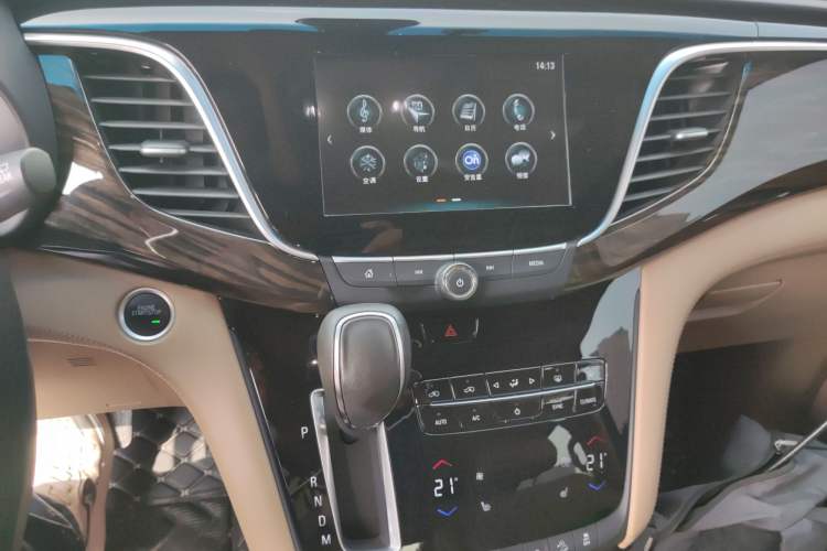 Used Buick GL8 2017 ES 28T Luxury Model China V Standard
