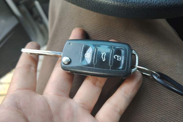 Used Volkswagen Polo 2013 1.6L Automatic Comfort Edition Vehicle Key